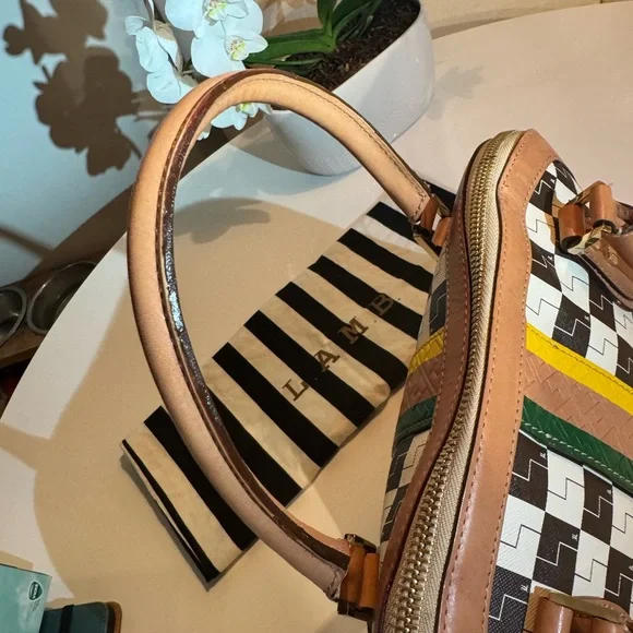 💛 Rare L.A.M.B Checkered Ombré Tote Handbag 🏁 - Picture 9 of 13